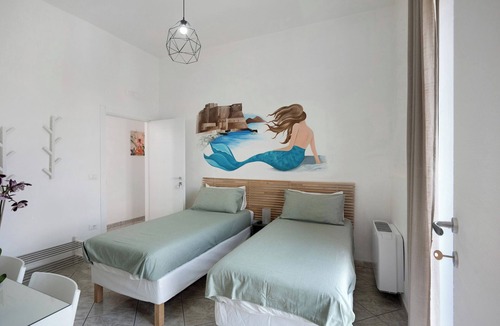 Pagani Bed & Breakfast | Room 'Napoli' with Shared Terrace, Wi-Fi and Air Conditioning