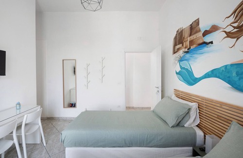 Pagani Bed & Breakfast | Room 'Napoli' with Shared Terrace, Wi-Fi and Air Conditioning