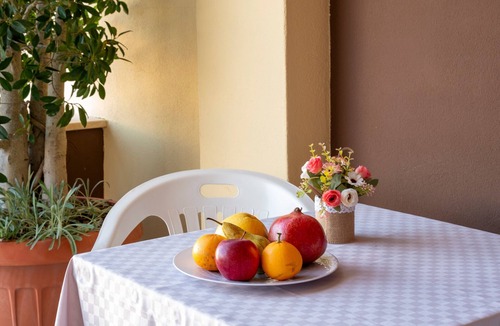 Giurdignano Apartment | Room 'Olimpo - Ares' with Shared Terrace, Wi-Fi and Air Conditioning