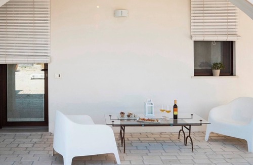 Ispica Apartment | Room 'Riofavara Winery - Suite' with Private Terrace, Wi-Fi and Air Conditioning