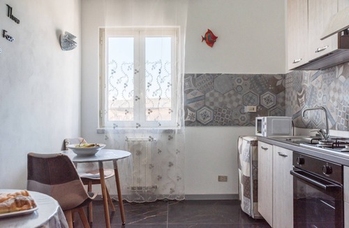 Agrigento Apartment | Room 'Stanza Fiore' with Wi-Fi and Air Conditioning
