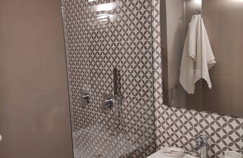 Santa Maria Bed & Breakfast | Room with private bathroom in the heart of Barletta's historic center