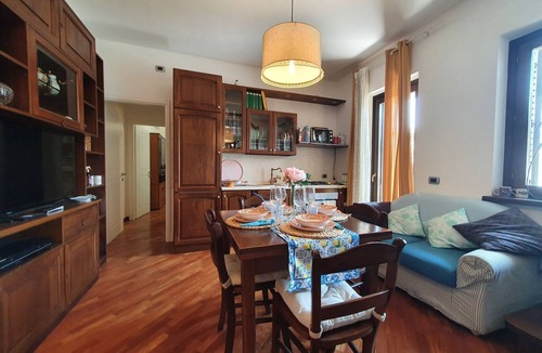 Tiche Apartment | Rosie Holiday by Interhome