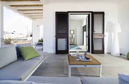 Reitani House | Rosmarino - Villa for 6, Free WiFi, Private Pool, Jacuzzi, Sea View