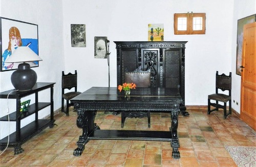 Mockarta House | Rural Holiday Home in Fulgatore with Private Swimming Pool