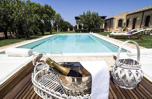 Carrozziere Villa | Salvatore - Private Villa for 8 People with Pool in Sicily