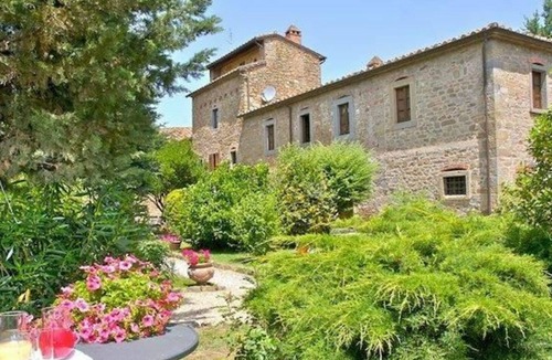 Sodo Apartment | San Pietro Ortensia - Apartment with swimming pool