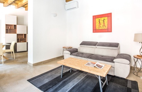 Centro Storico Apartment | Santa Cecilia Apartment 2A by Wonderful Italy
