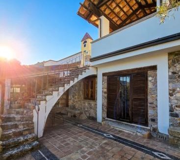 Petrizzi Bed & Breakfast | Santo Re Olive Retreat