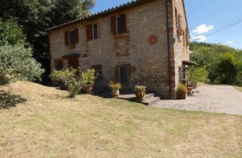 Guadamello House | Scappo in Umbria, i casali del Re