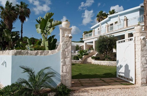 Fontane Bianche Villa | Sea-front villa with pool in Fontane Bianche, Siracusa, Sicily