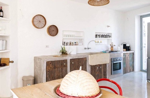 Torre Vado Villa | Sea view trullo