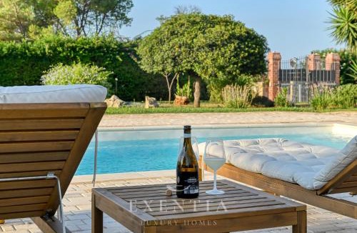 Isola Villa | Sea View Villa with Pool facing Ortigia, Etna View