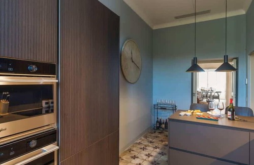 Archi Villa | Seafront Luxury Estate with Pool & Spa