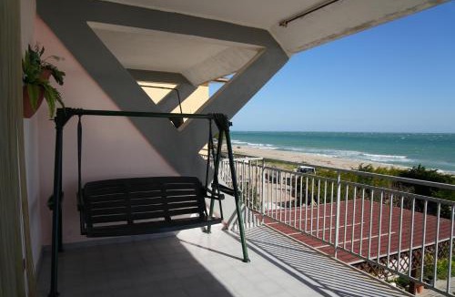 Strongoli House | SEAFRONT SUITE 5 Stars - Comfortable Apartment