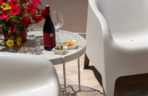 Castellammare House | Serenea Suites & Apartments