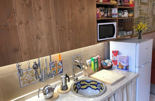 Archi Apartment | Sicilia Appartamento Climatizzato Accanto al Mare , tra Etna , Taormina,catania,