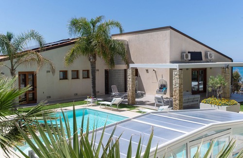 Alcamo Marina Villa | Sicily Alcamo Marina: villa - heated pool a few meters from the sea / beach
