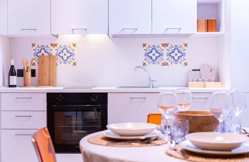 Ispica Apartment | Sinatra Suite Apartment with Private Terrace, Wi-Fi and Air Conditioning