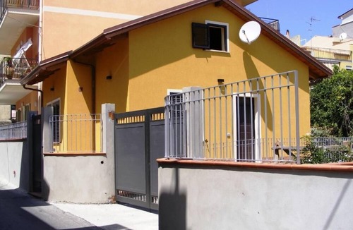 Ali Terme Villa | SINGLE VILLA 20meters from the SEA and/or for THERMAL CURE near TAORMINA
