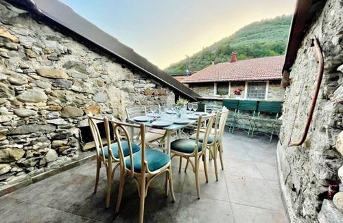 Isolabona House | Sleeps 8 Casa Valentino Isolabona Liguria Italy Free parking WIFI Sun Terrace