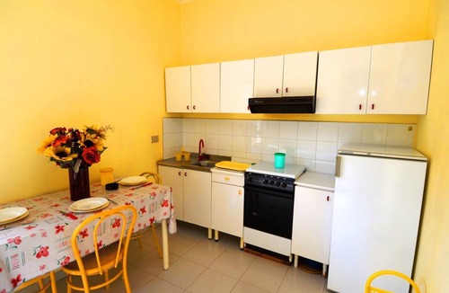 Santa Domenica Apartment | Sole apartment with sea view and free wi fi (n ° 3)