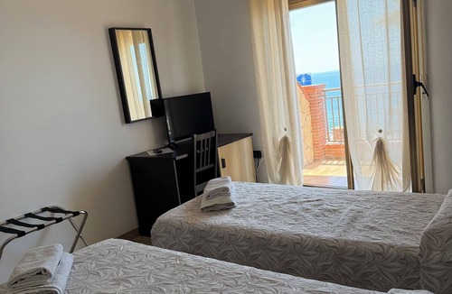 Sant'Alessio Siculo Hotel | SOLEMAR DI MIANO VIVIANA & C SAS