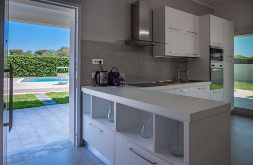 Fontane Bianche Villa | Southern Direction