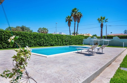 Fontane Bianche Villa | Southern Direction