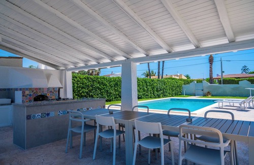 Fontane Bianche Villa | Southern Direction