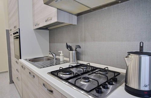 Vasto Apartment | Spacious apartment in Naples · Sleeps 9, 2 bathrooms, just a short walk from the train station