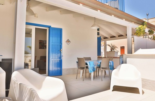 Alcamo Marina Apartment | Splendid apartment in villa 200 meters from the beach wifi rental car