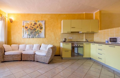 Porto Cervo Apartment | Splendid 93 sqm apartment on two levels, ideal for 6 people, located on the ground floor of a building WITHOUT a lift (stairs to access it). The accommodation is located in an exclusive area in Porto Cervo, a few steps from the center and the characteris