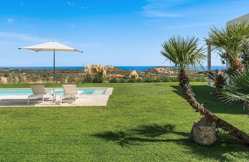 Avola Villa | Splendid pool villa, near Noto - DiCasaInSicilia