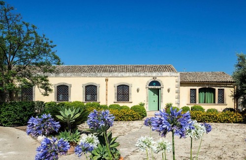 Carrozziere Villa | Splendid villa near Siracusa. Private pool
