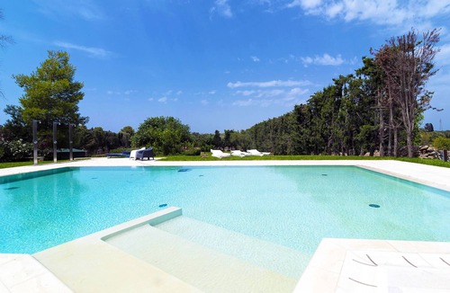 Baia Verde Villa | Splendid villa with pool and fitness area. 2 km from sea