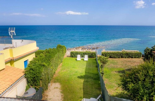 Avola Apartment | SR-A522-CNDR7AT - Sea Sound