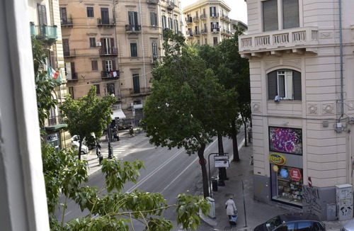 Centro Storico Apartment | Stanze con Servizi Condivisi o Intero Appartamento nel Centro Storico di Palermo