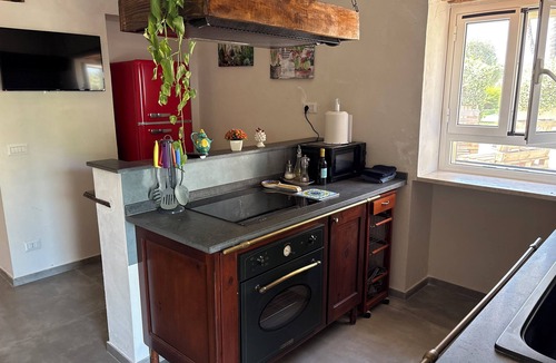 Syracuse Villa | Stone House