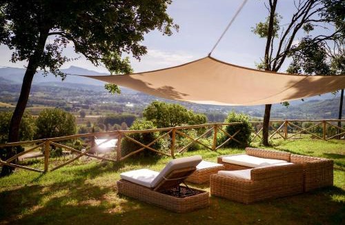 Poppi House | Stone Villa With Panoramic Pool
