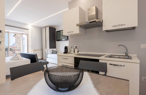 Mistretta Apartment | Studio 3 with View, Wi-Fi and Air Conditioning