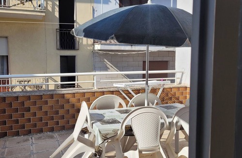 Province of Lecce Apartment | Studio apartment in downtown Porto Cesareo, just a short walk from the beach