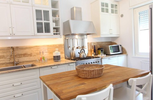 Cefalu Apartment | Studio für 10 Personen in Cefalù, Sizilien (Nordküste von Sizilien) by Interhome