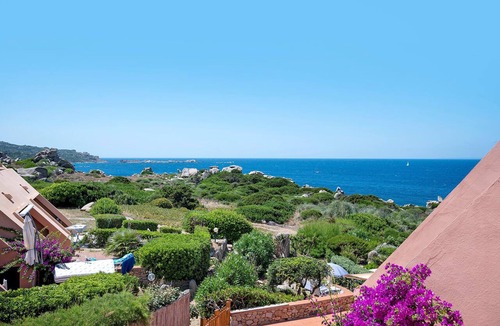 Terravecchia-Portoquadro Apartment | Studio 'La Terrazza Di Bonifacio' with Sea View, Wi-Fi and Air Conditioning