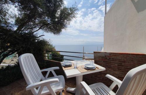 Plemmirio Apartment | Studio La Rosa-1 by Interhome