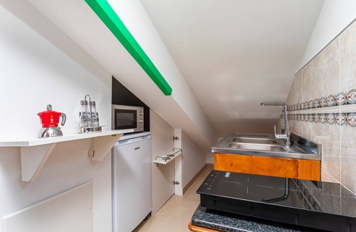 Furci Siculo House | Studio 'The Amphora Lodging' with Sea View, Wi-Fi and Air Conditioning