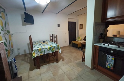 Gallinaro House | Stunning 3-Bed House in Gallinaro, aircon and pool