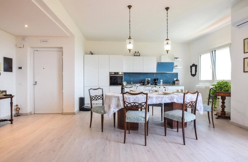Bagheria Apartment | Stunning apartment in Bagheria with WiFi