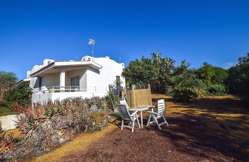 Punta Braccetto House | Stunning home in Santa Croce Camerina with WiFi