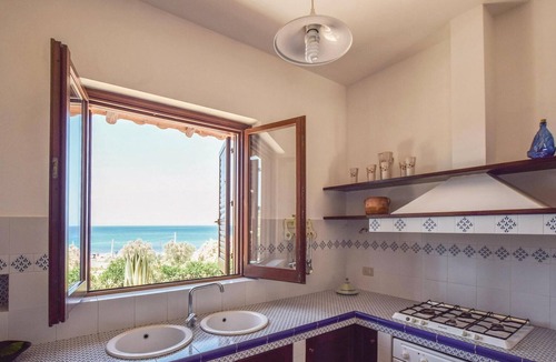 Cornino House | Stunning home in Custonaci